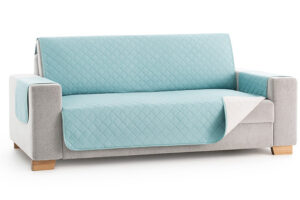 Bankbeschermer Duo omkeerbare microvezel in aqua en ivoor op bankhoes.