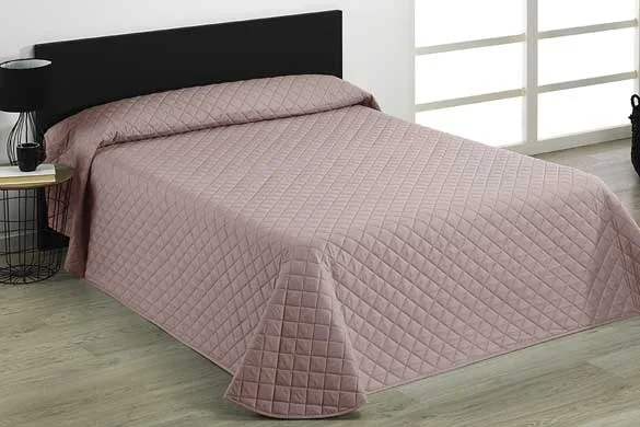 Ontdek ons assortiment met spreien van hoge kwaliteit – nu met gratis levering van alle spreien!